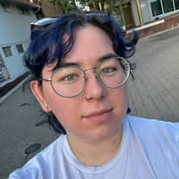 Sitter Profile Image: Lillie O.
