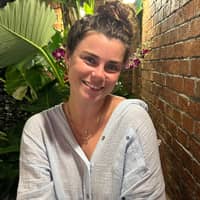 Sitter Profile Image: Isabelle F.