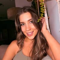 Sitter Profile Image: Lauren B.