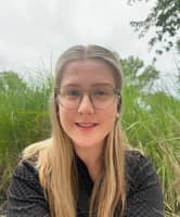 Sitter Profile Image: Lora S.