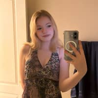 Sitter Profile Image: Brooklynn J.