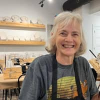 Sitter Profile Image: Rhonda E.