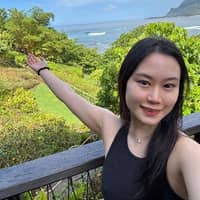 Sitter Profile Image: Xuan C.