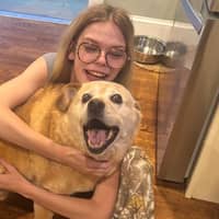 Sitter Profile Image: Mia S.