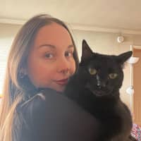 Sitter Profile Image: Leeanna C.