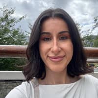 Sitter Profile Image: Wida M.