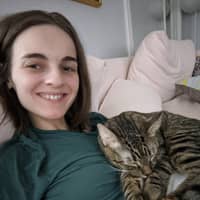 Sitter Profile Image: Alice F.