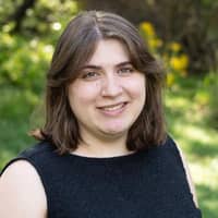 Sitter Profile Image: Julia S.