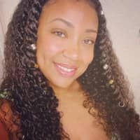 Sitter Profile Image: Yvonne S.