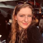 Sitter Profile Image: Laura D.