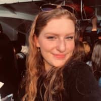 Sitter Profile Image: Laura D.