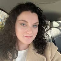 Sitter Profile Image: Jules L.