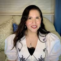 Sitter Profile Image: Claudia D.