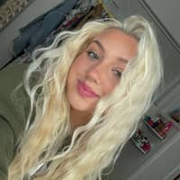 Sitter Profile Image: Riley I.