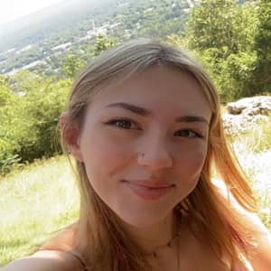 Sitter Profile Image: Kayley S.