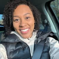 Sitter Profile Image: krizia w.