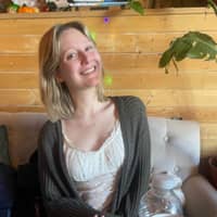 Sitter Profile Image: Alexa S.