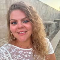 Sitter Profile Image: Emily R.