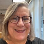 Sitter Profile Image: Suzanne H.