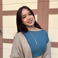 Sitter Profile Image: Kelly L.