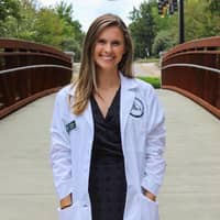 Sitter Profile Image: amelia s.