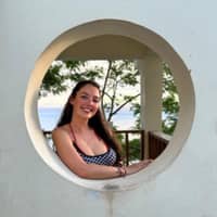 Sitter Profile Image: Lucy F.