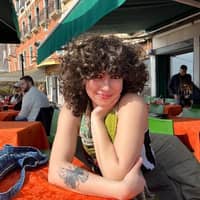 Sitter Profile Image: Shay Aly E.