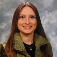 Sitter Profile Image: Phoebe M.