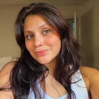 Sitter Profile Image: Damaris B.