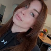 Sitter Profile Image: mackenzie c.