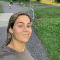 Sitter Profile Image: Hannah P.