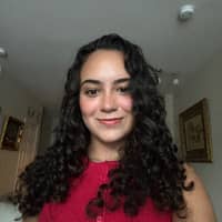 Sitter Profile Image: Viviana S.