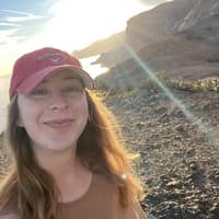 Sitter Profile Image: Ellyn M.