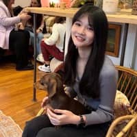 Sitter Profile Image: CHIH YIN L.