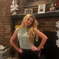 Sitter Profile Image: Lauren S.