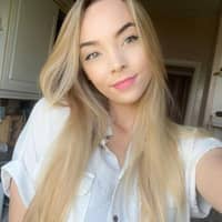 Sitter Profile Image: Alana F.