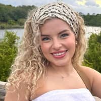 Sitter Profile Image: Olivia V.