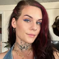 Sitter Profile Image: Alayna C.