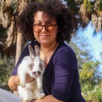 Sitter Profile Image: Laura G.