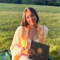 Sitter Profile Image: Naomi P.