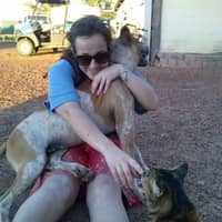 Sitter Profile Image: Laura B.