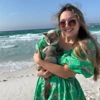 Sitter Profile Image: sarah g.