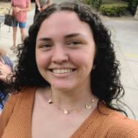 Sitter Profile Image: whisperlin s.