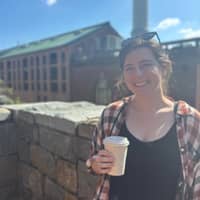 Sitter Profile Image: Julia G.