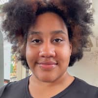 Sitter Profile Image: TreDerica W.