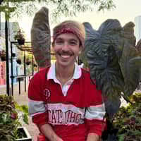 Sitter Profile Image: Aaron S.