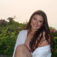 Sitter Profile Image: Isabelle L.