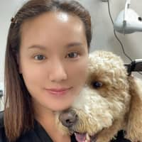 Sitter Profile Image: FENFEN H.