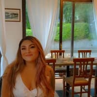 Sitter Profile Image: beatriz a.