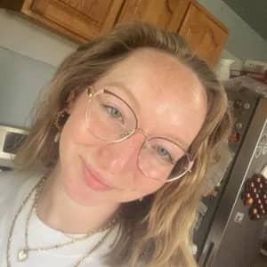 Sitter Profile Image: Mary B.